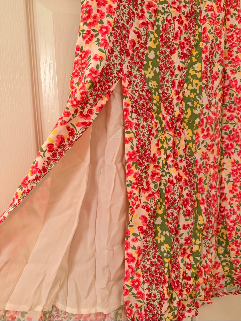 Maeve Floral Side-Slit Midi Skirt - Picture 4 of 5